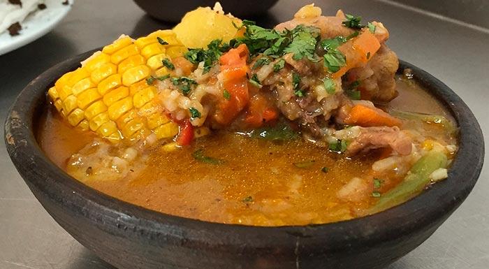 Olla de carne (Solo Domigos) - Imagen principal